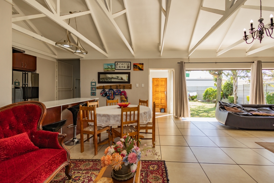 4 Bedroom Property for Sale in Rouxville Western Cape